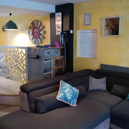Holiday home Maison Les 3 Seigneurs *